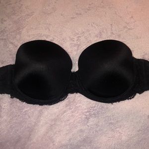 Victoria’s Secret PINK. Black push up strapless bra.